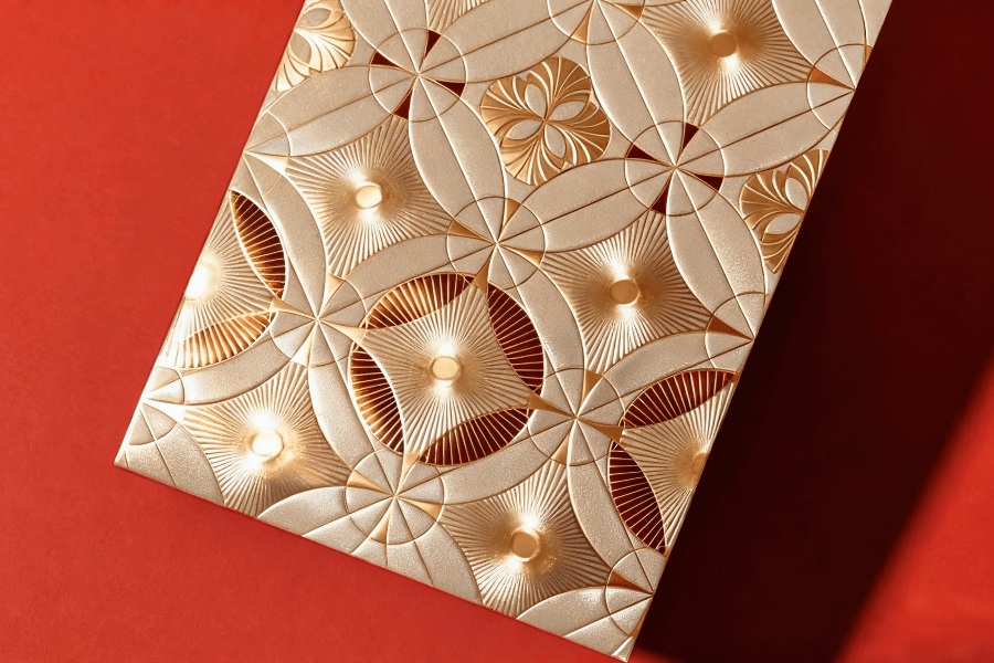 spot-uv-gold-red-packet